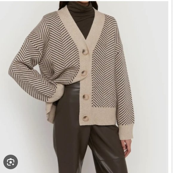 OAK + FORT Sweaters - OAK + FORT 	HERRINGBONE CARDIGAN szS NWOT